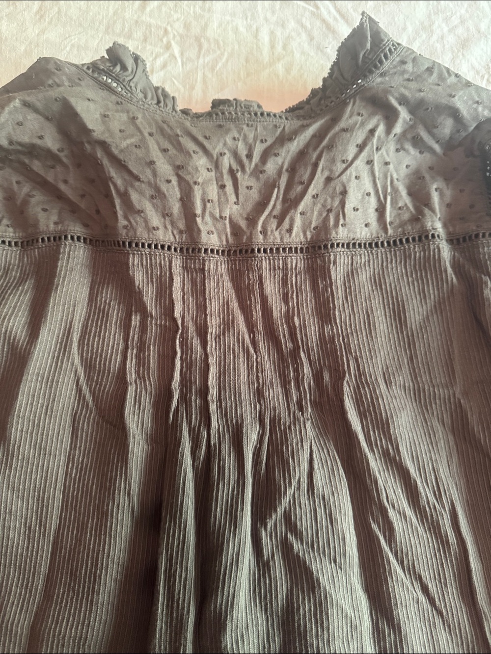 Quince Women’s Textured Cotton Peasant Blouse in Charcoal - Picture 3 of 7